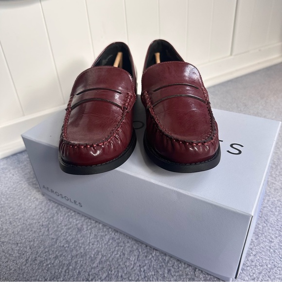 AEROSOLES Shoes - Vegan Burgundy Loafers
